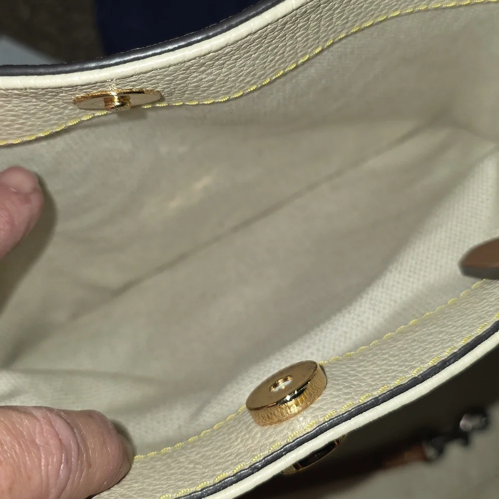 Dooney & Bourke Large Barlow Bag - Picture 6 of 10